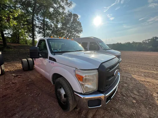 2012 Ford F350 gasolina — Foto 2