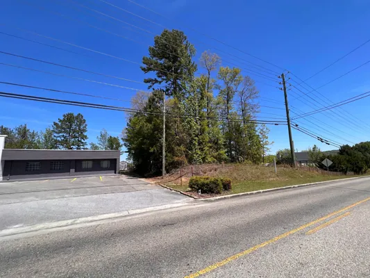 Small lot near the school — Photo 3