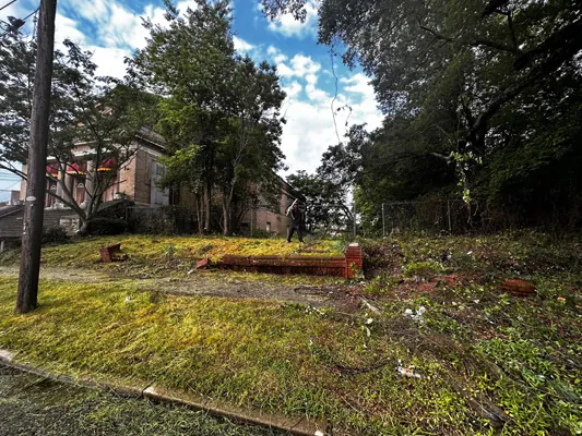 Historic 3-story building — Photo 10