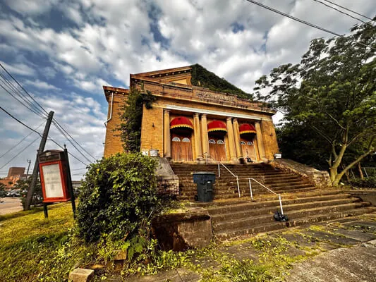 Historic 3-story building — Photo 12