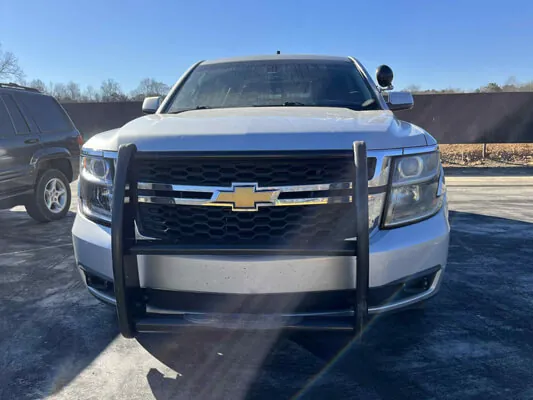2016 Chevy Tahoe — Photo 3