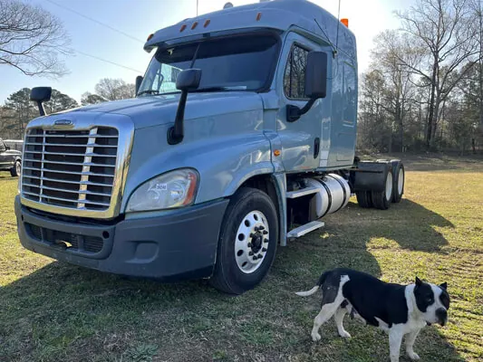 2013 Freightliner — Photo 2